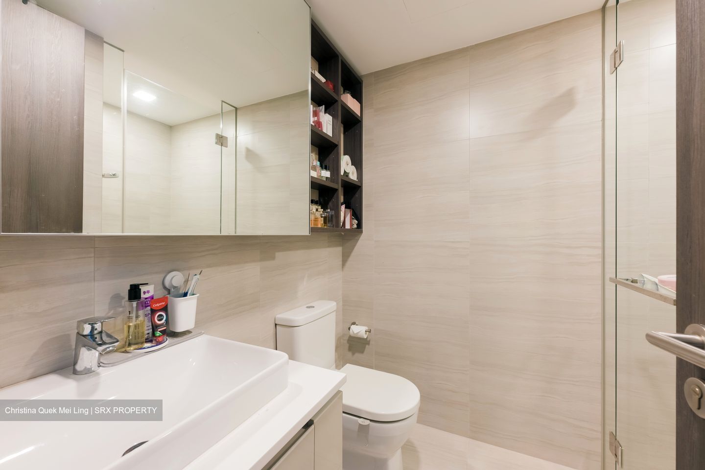 Lake Grande (D22), Condominium #549779541